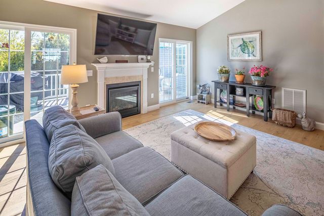 16B Lunas Ave, Epping, NH 03042