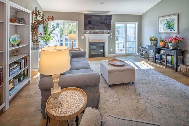 16B Lunas Ave, Epping, NH 03042