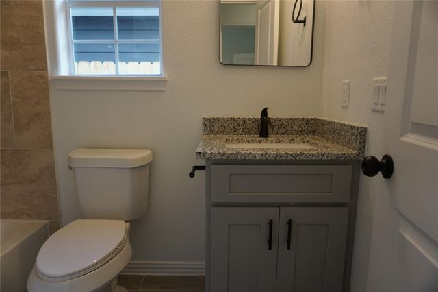 11538 Persimmon Street, Willis, TX 77318