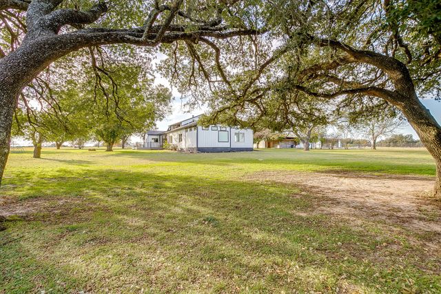 1302 FM 1885, Weatherford, TX 76088