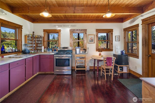 1062 Wold Road, Friday Harbor, WA 98250