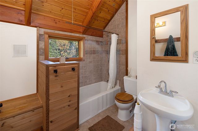 1062 Wold Road, Friday Harbor, WA 98250