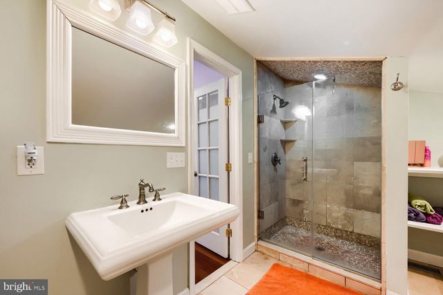 919 BINNEY ST, Baltimore, MD 21224