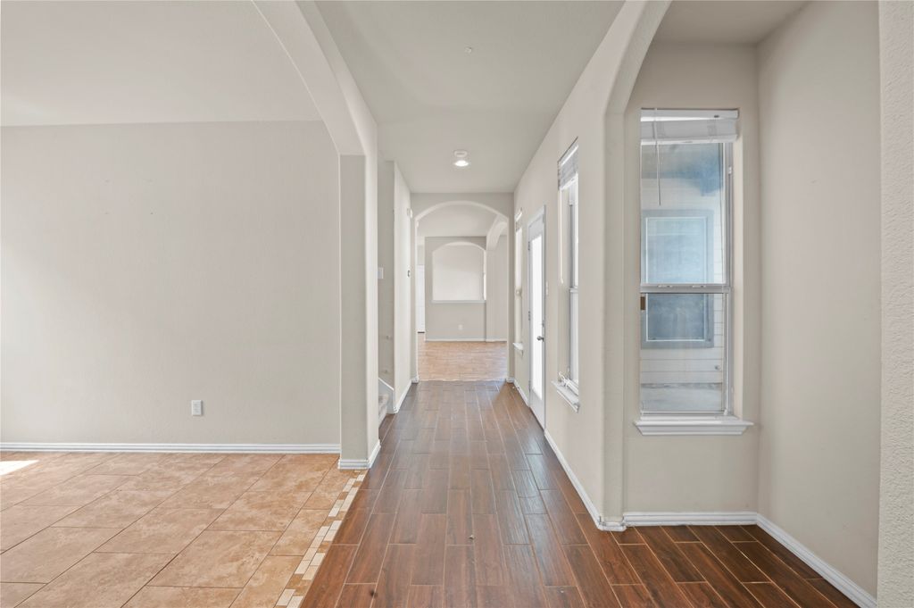 1905 Brown Thrasher Boulevard, Savannah, TX 76227 — photo 4