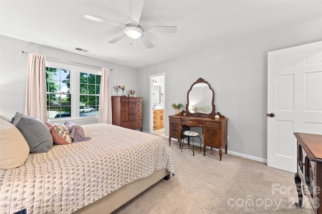 10924 Pampas Circle, Charlotte, NC 28226