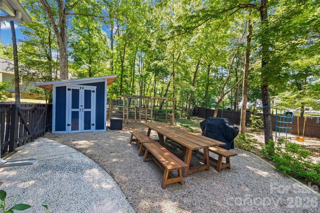 10924 Pampas Circle, Charlotte, NC 28226