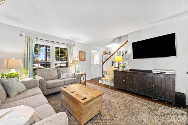10924 Pampas Circle, Charlotte, NC 28226