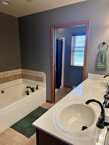 N5503 Boyke DRIVE, Fond Du Lac, WI 54937