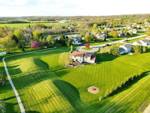 N5503 Boyke DRIVE, Fond Du Lac, WI 54937