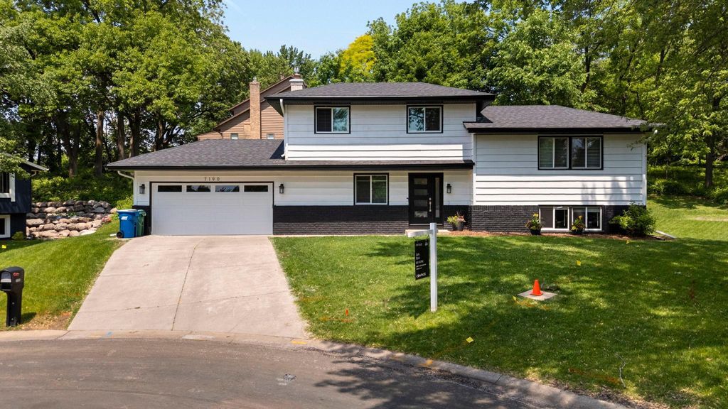 7190 Annapolis Circle, Maple Grove, MN 55311