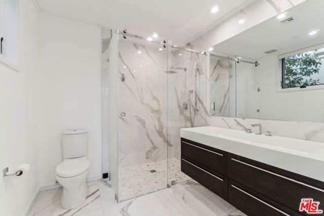 132 N Swall Drive 202, Los Angeles, CA 90048