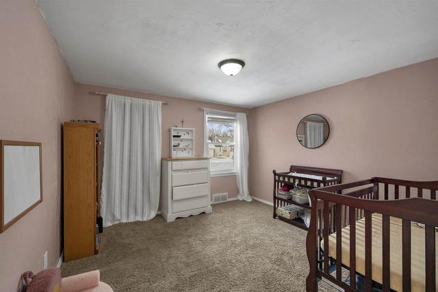 1433 11TH AVENUE, Green Bay, WI 54304