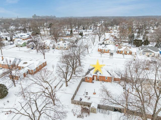 1433 11TH AVENUE, Green Bay, WI 54304