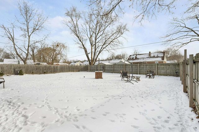 1433 11TH AVENUE, Green Bay, WI 54304