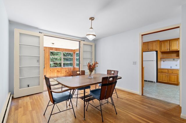 8 Ethelyn Cir, Maynard, MA 01754