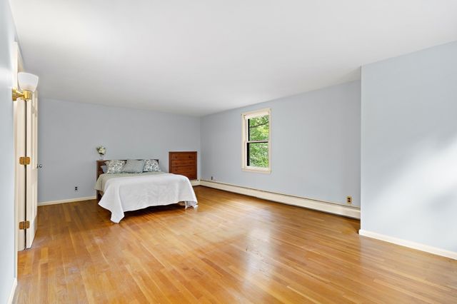 8 Ethelyn Cir, Maynard, MA 01754