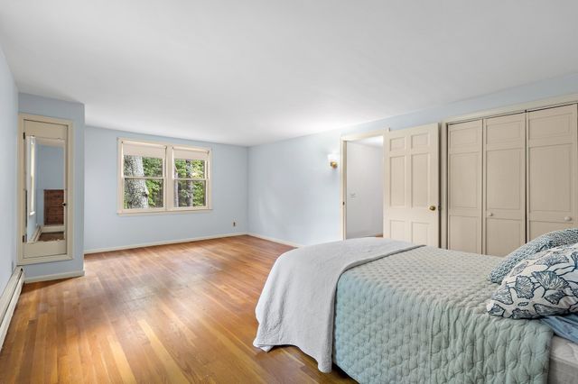 8 Ethelyn Cir, Maynard, MA 01754