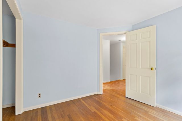 8 Ethelyn Cir, Maynard, MA 01754