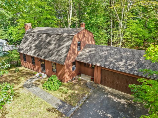 8 Ethelyn Cir, Maynard, MA 01754