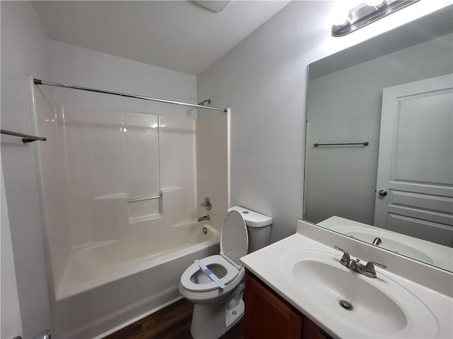 4231 Suwanee Brook Court, Buford, GA 30518