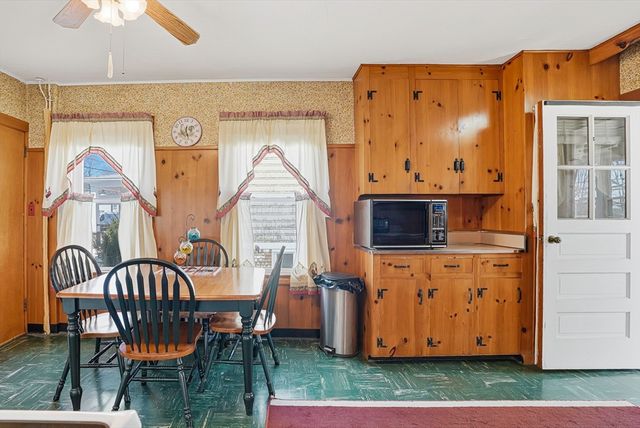 41 Grant St, Milford, MA 01757