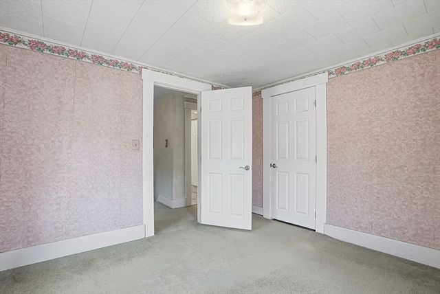 41 Grant St, Milford, MA 01757