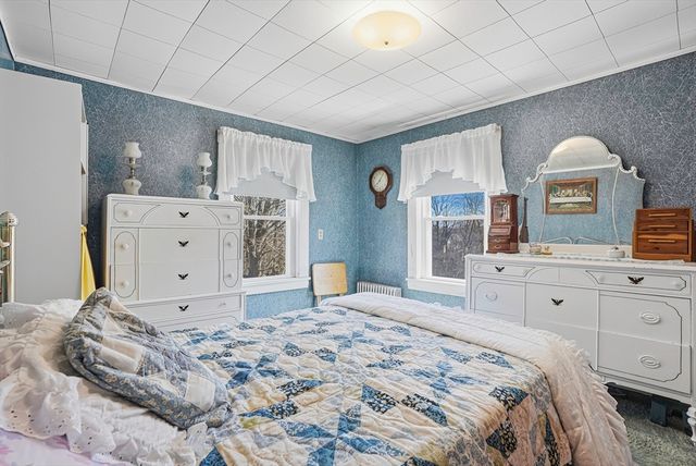 41 Grant St, Milford, MA 01757