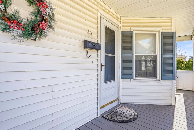 41 Grant St, Milford, MA 01757