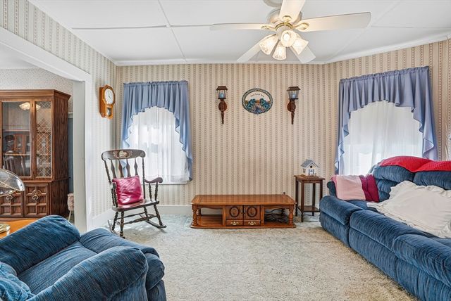 41 Grant St, Milford, MA 01757