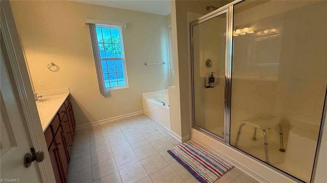 1721 Timber Cove Court, Winston-salem, NC 27127