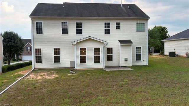 1721 Timber Cove Court, Winston-salem, NC 27127