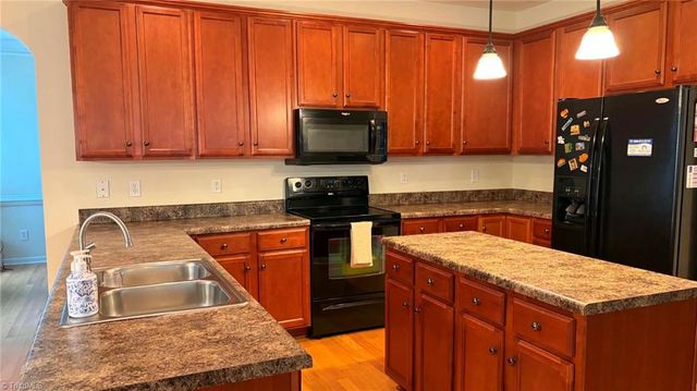 1721 Timber Cove Court, Winston-salem, NC 27127