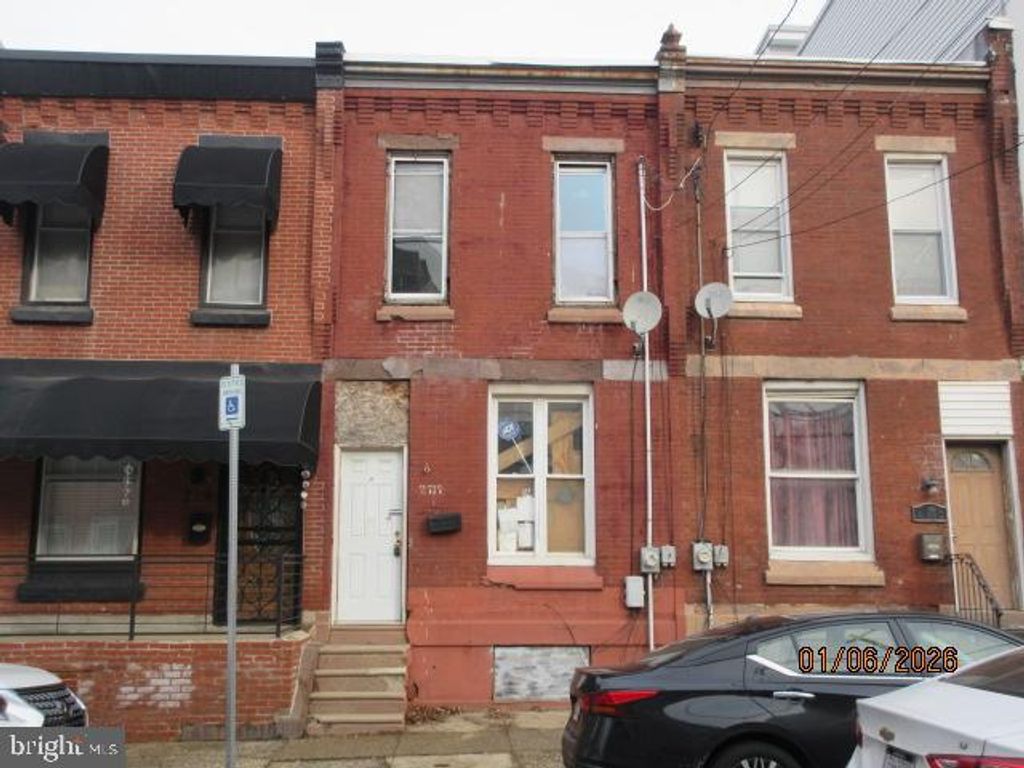2717 W JEFFERSON ST, Philadelphia, PA 19121