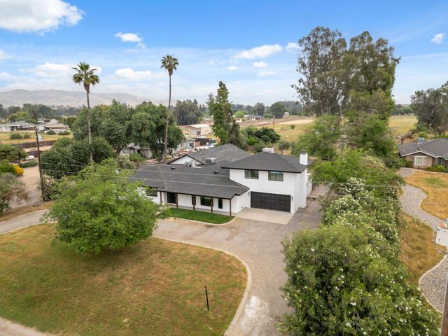 10326 N Fowler Avenue, Clovis, CA 93619