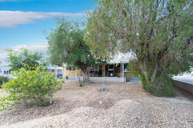 32581 Desert Moon, Thousand Palms, CA 92276