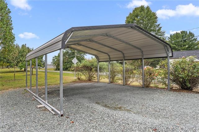 3163 Saul Loop Road, Elon, NC 27244