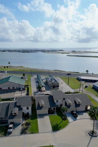 8 Olde Towne Lane 8, Rockport, TX 78382