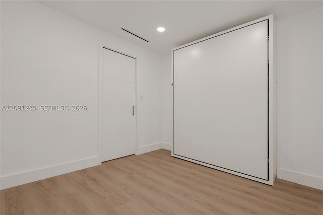 2301 Collins Ave 834, Miami Beach, FL 33139