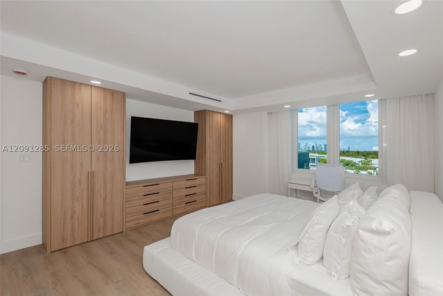 2301 Collins Ave 834, Miami Beach, FL 33139