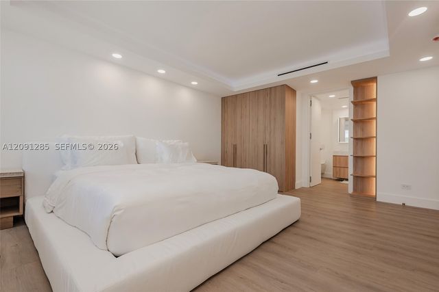 2301 Collins Ave 834, Miami Beach, FL 33139