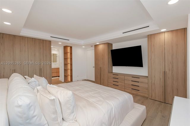 2301 Collins Ave 834, Miami Beach, FL 33139