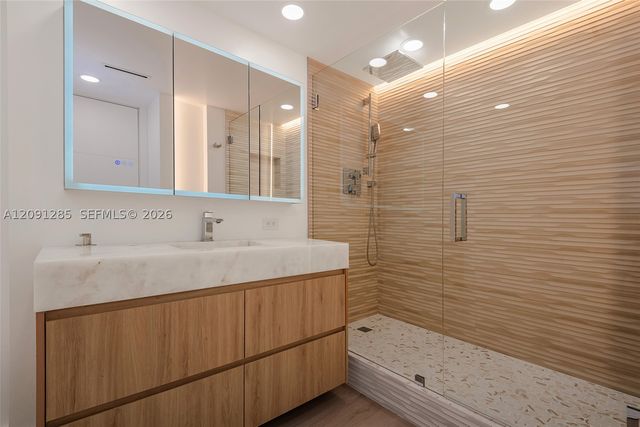 2301 Collins Ave 834, Miami Beach, FL 33139