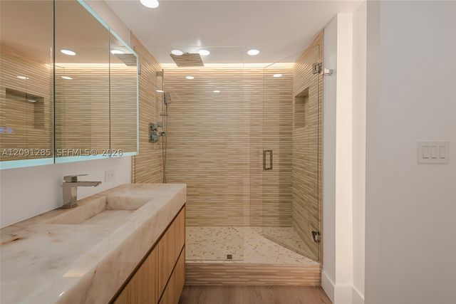 2301 Collins Ave 834, Miami Beach, FL 33139