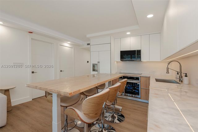 2301 Collins Ave 834, Miami Beach, FL 33139