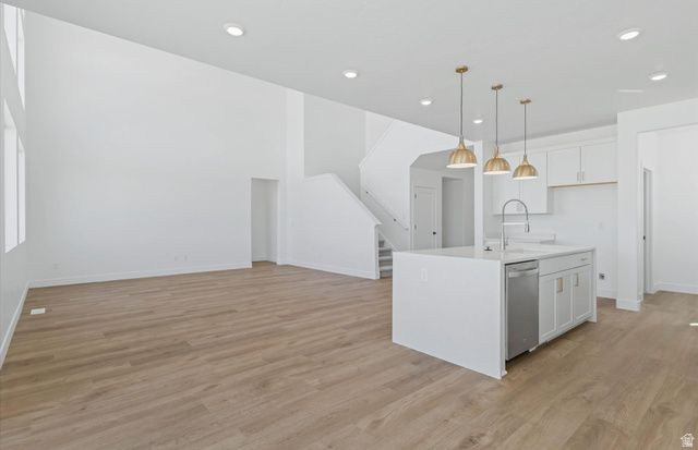 4875 N TOPAZ DR, Eagle Mountain, UT 84005