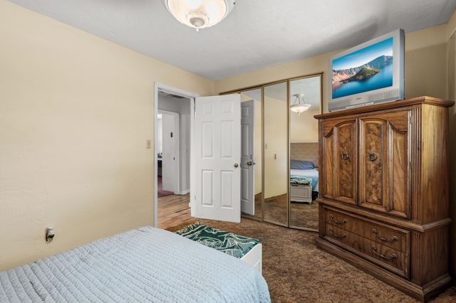 110 N 2nd Street, Talent, OR 97540