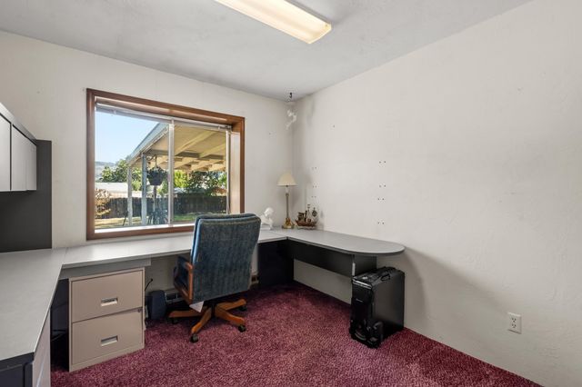 110 N 2nd Street, Talent, OR 97540