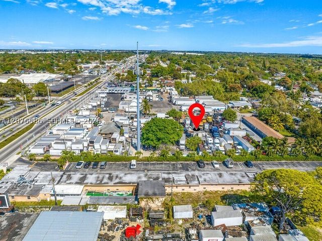 8975 NW 27th Ave, Miami, FL 33147