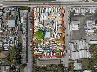 8975 NW 27th Ave, Miami, FL 33147