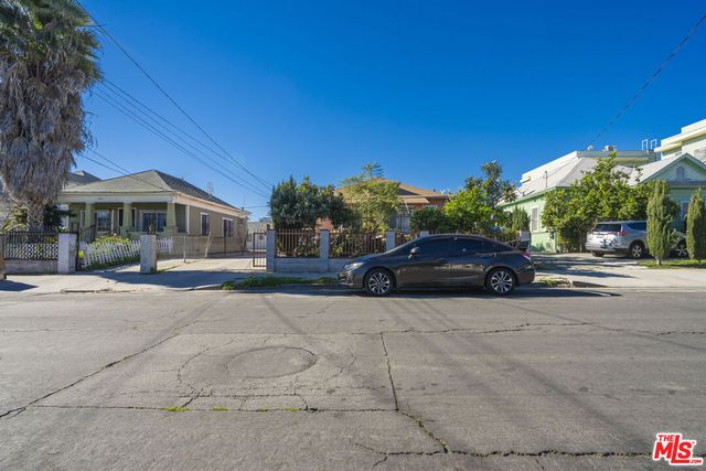 1139 S Kingsley Drive, Los Angeles, CA 90006